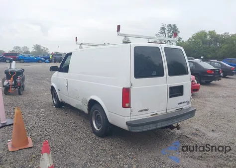 1998 Chevrolet Astro z USA, uszkodzony, nr VIN 1GCDM19WXWB205907